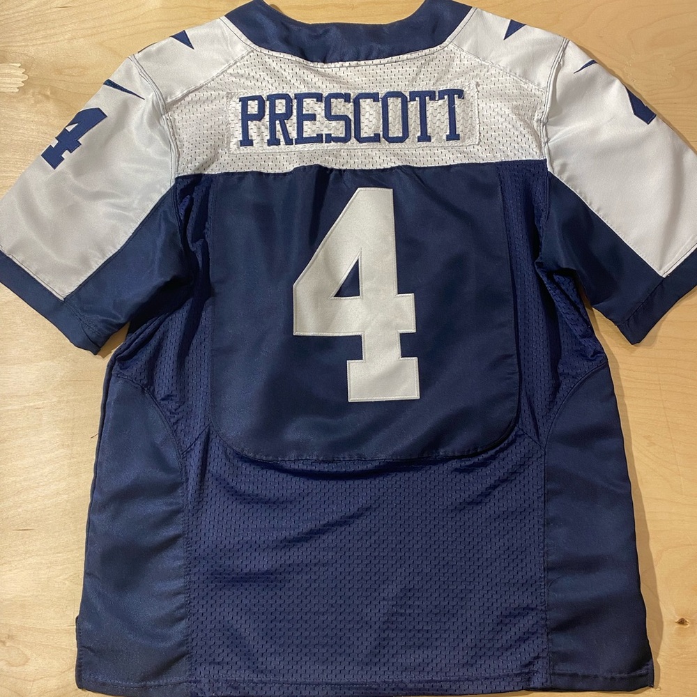 Nike Navy and White Sports Jersey 44 (OB) - Picture 7 of 8